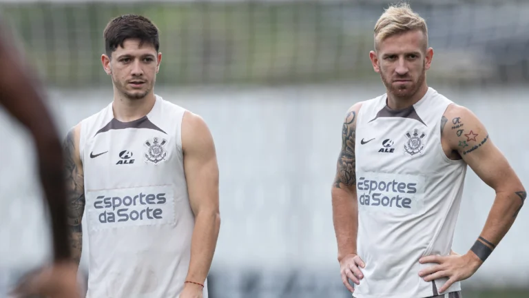 corinthians-tem-diversos-jogadores-pendurados