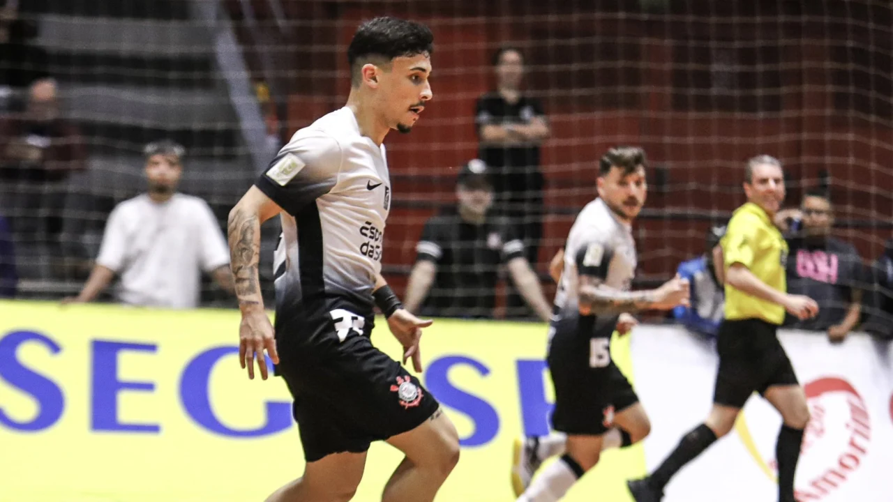 corinthians-vence-a-aabb-de-virada-de-avanca-para-a-semifinal-do-paulistao-de-futsal