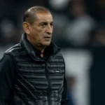 ramon-diaz-elogia-segundo-tempo-mas-reforca-que-o-corinthians-nao-pode-relaxar