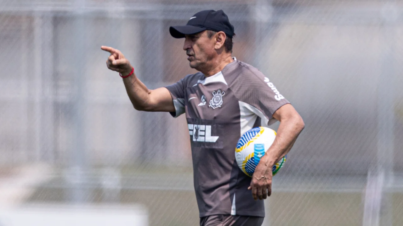 ramon-diaz-esboca-corinthians-para-enfrentar-o-athletico-pr