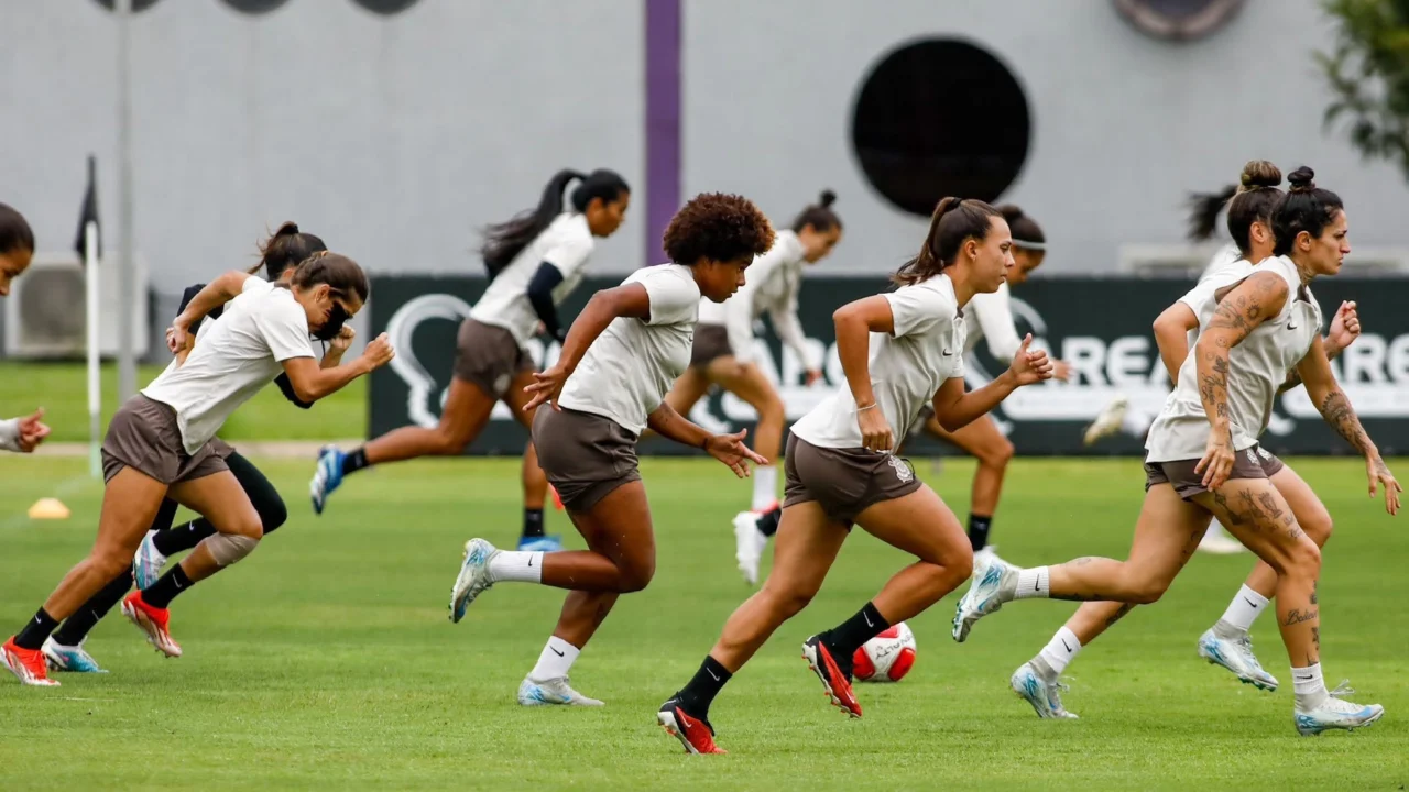 corinthians-e-palmeiras-se-enfrentam-pelo-primeiro-jogo-da-final-do-paulistao-feminino