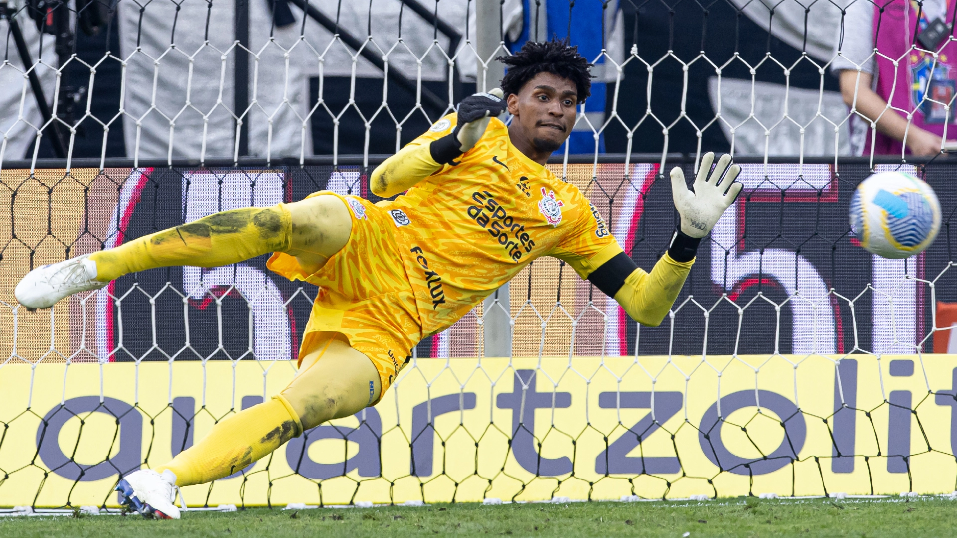 hugo-souza-expressa-gratidao-ao-corinthians