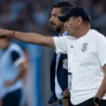 ramon-diaz-defende-seu-trabalho-no-corinthians