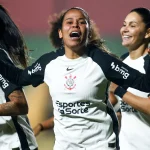 corinthians-e-internacional-se-enfrentam-pelo-brasileirao-feminino