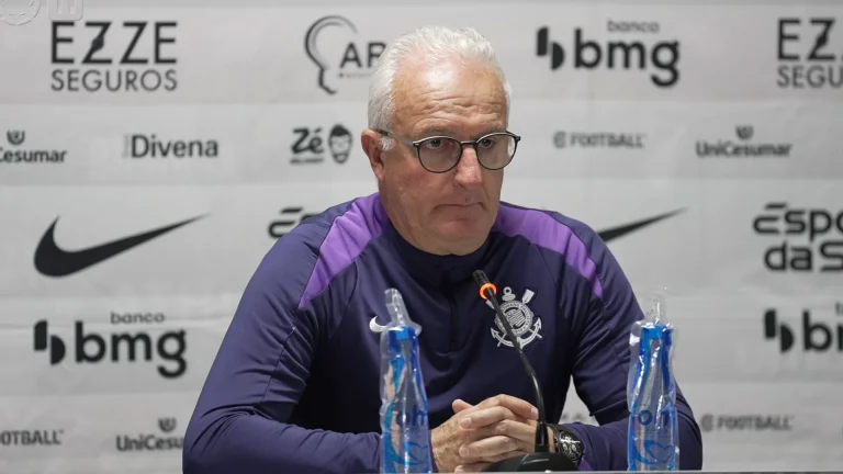 dorival-fala-sobre-alteracoes-taticas-e-mostra-preocupacao-com-lesoes-no-corinthians