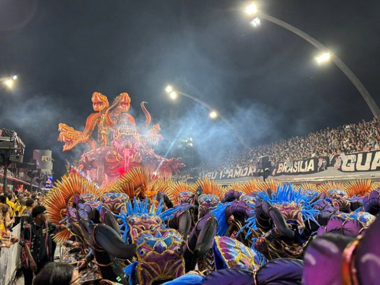 Gaviões da Fiel desfila no Anhembi e sonha com titulo do Carnaval 2026