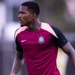 corinthians-negocia-emprestimo-de-caca-ao-Vitoria