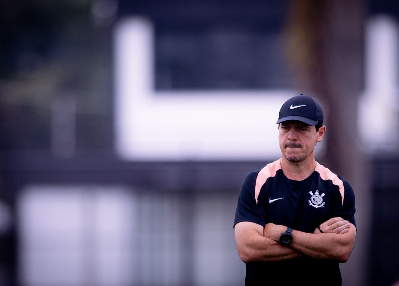 Corinthians inicia preparação para enfrentar o Peñarol