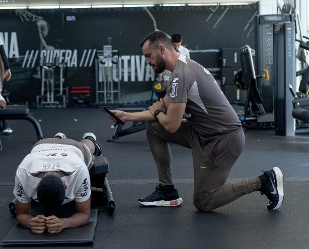 Preparador físico se despede do Corinthians