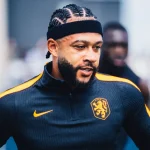 camisa-10-do-corinthians-memphis-atua-na-partida-entre-holanda-e-japao