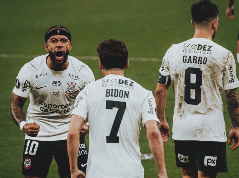 Jogadores do Corinthians destacam importância de Memphis