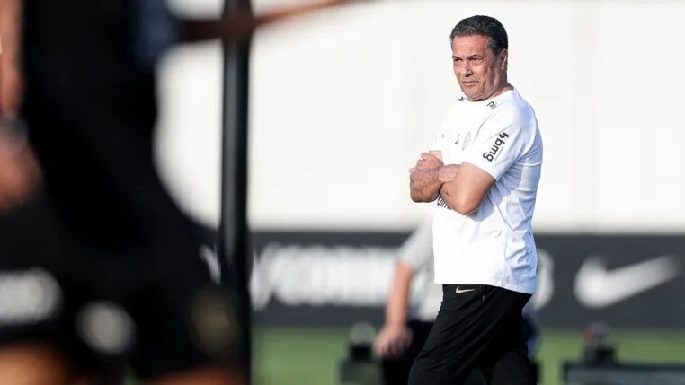 luxemburgo-nega-contato-corinthians-retorno